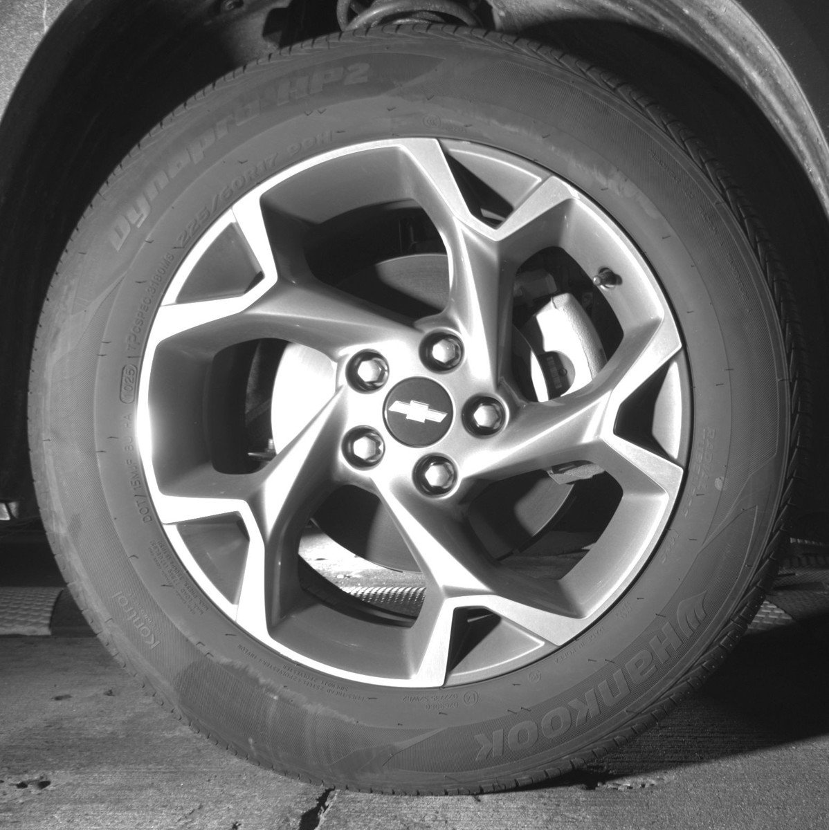 Used 2025 Chevrolet Trax LT FWD image 13
