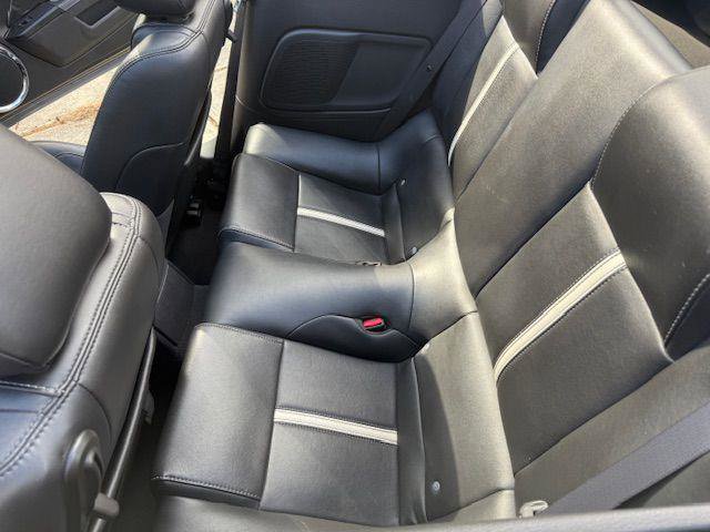 Used 2010 Ford Mustang GT image 36