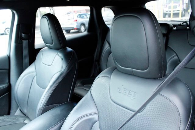 Used 2021 Jeep Cherokee High Altitude AWD/4WD image 14