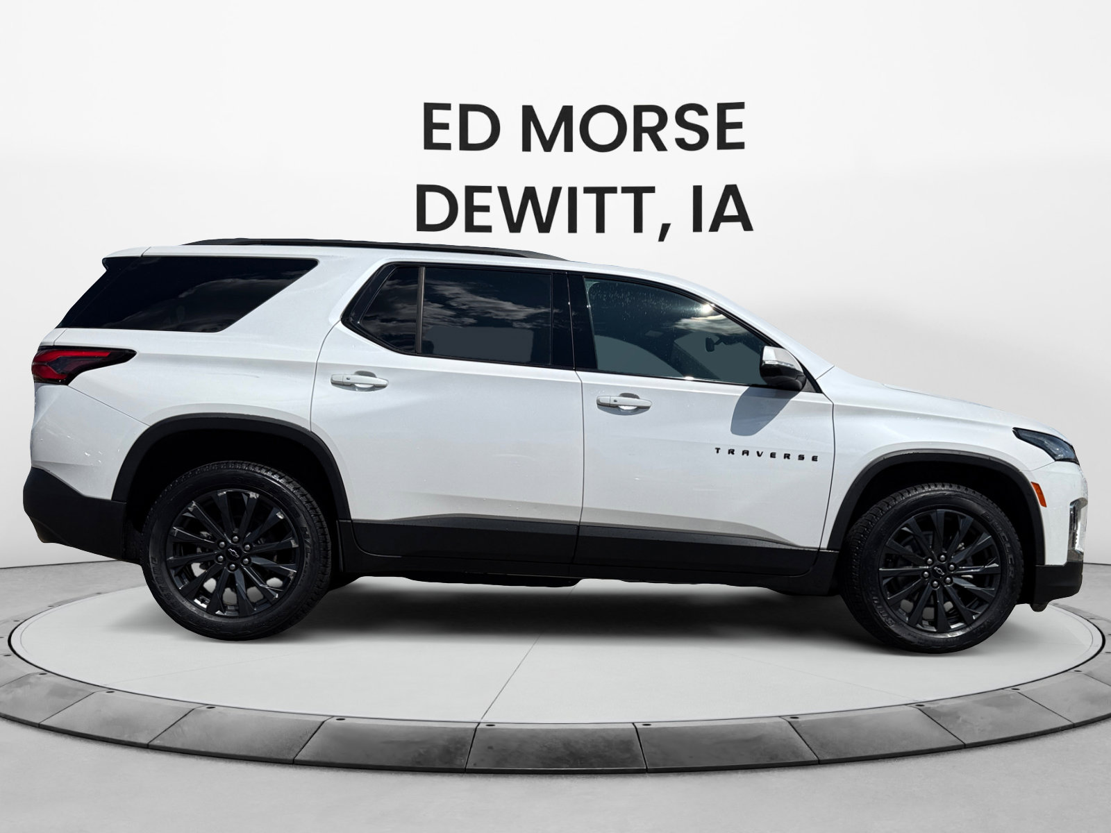 Used 2023 Chevrolet Traverse RS FWD image 6
