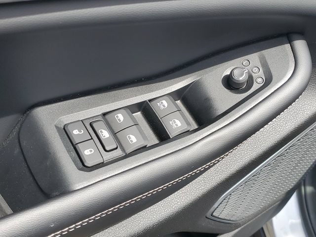 New 2026 Jeep Grand Cherokee L Limited w/ Luxury Tech Group II AWD/4WD image 18