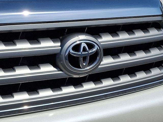 Used 2013 Toyota Sequoia Platinum image 9