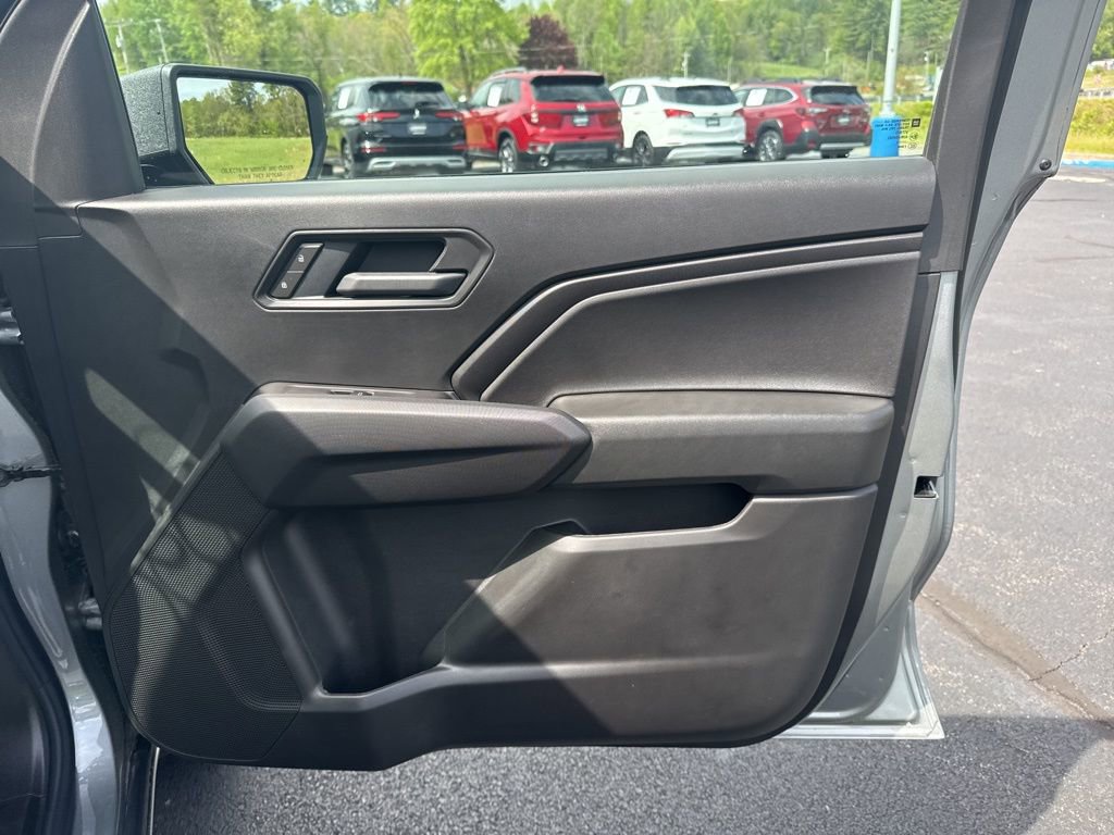 New 2026 Chevrolet Colorado W/T w/ WT Custom Package AWD/4WD image 35