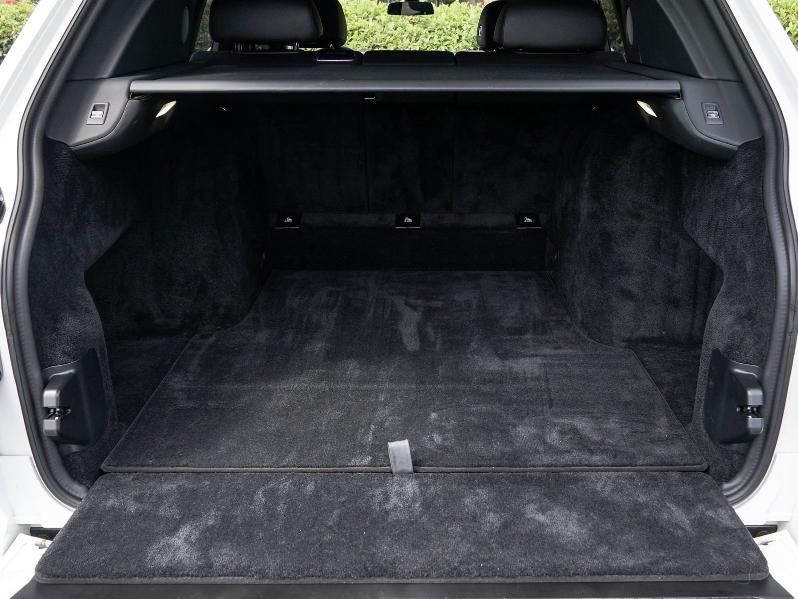 Certified 2024 Rolls-Royce Cullinan AWD/4WD image 35