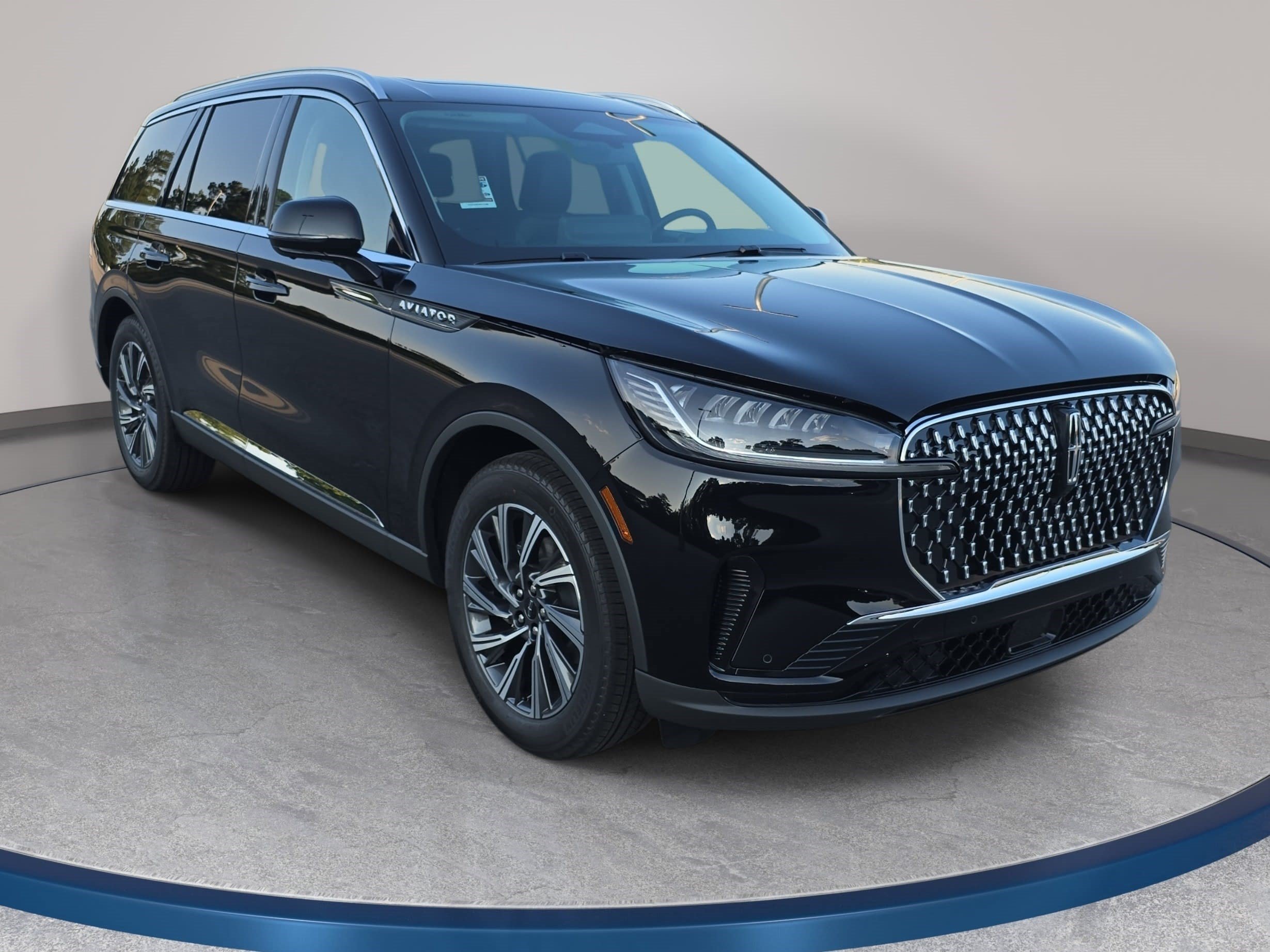 New 2026 Lincoln Aviator 2WD image 3