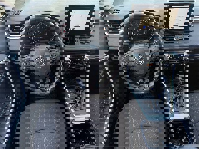 Used 2023 Toyota RAV4 XLE image 12