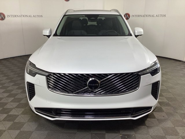 New 2026 Volvo XC90 B6 Ultra image 2