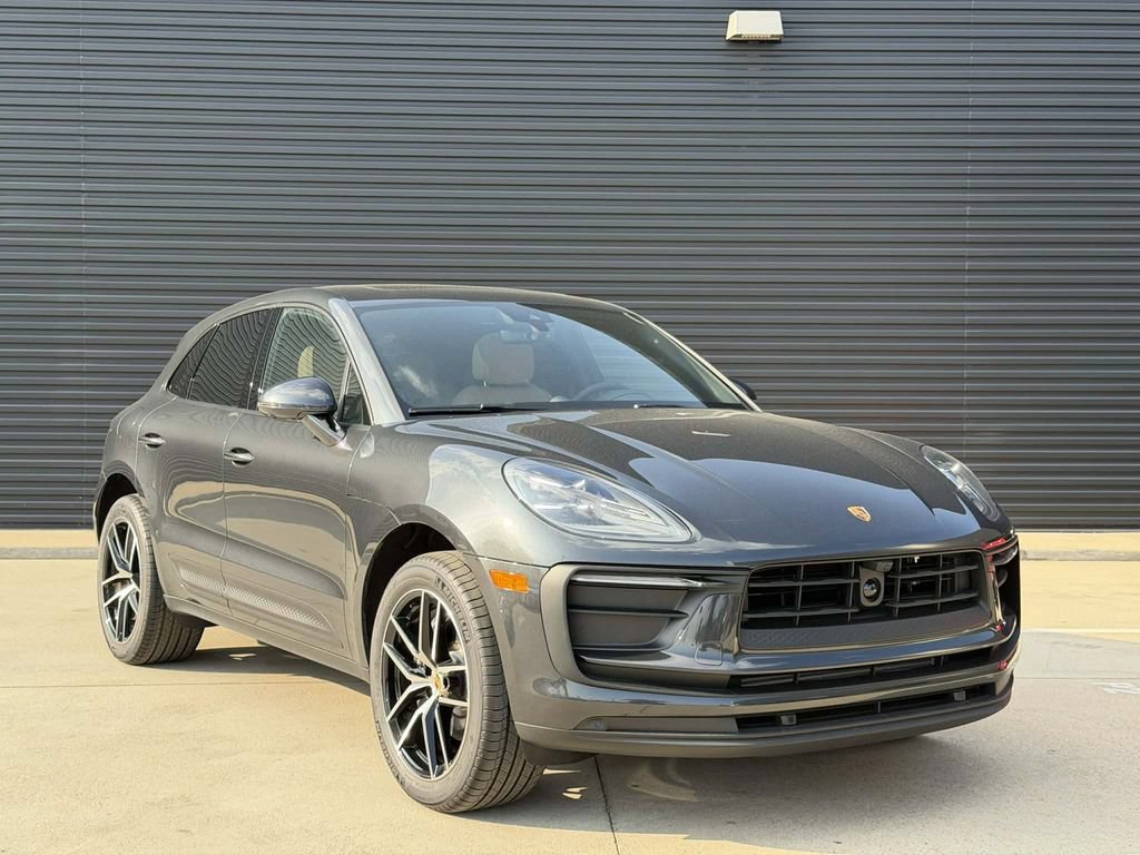 New 2026 Porsche Macan AWD/4WD image 8