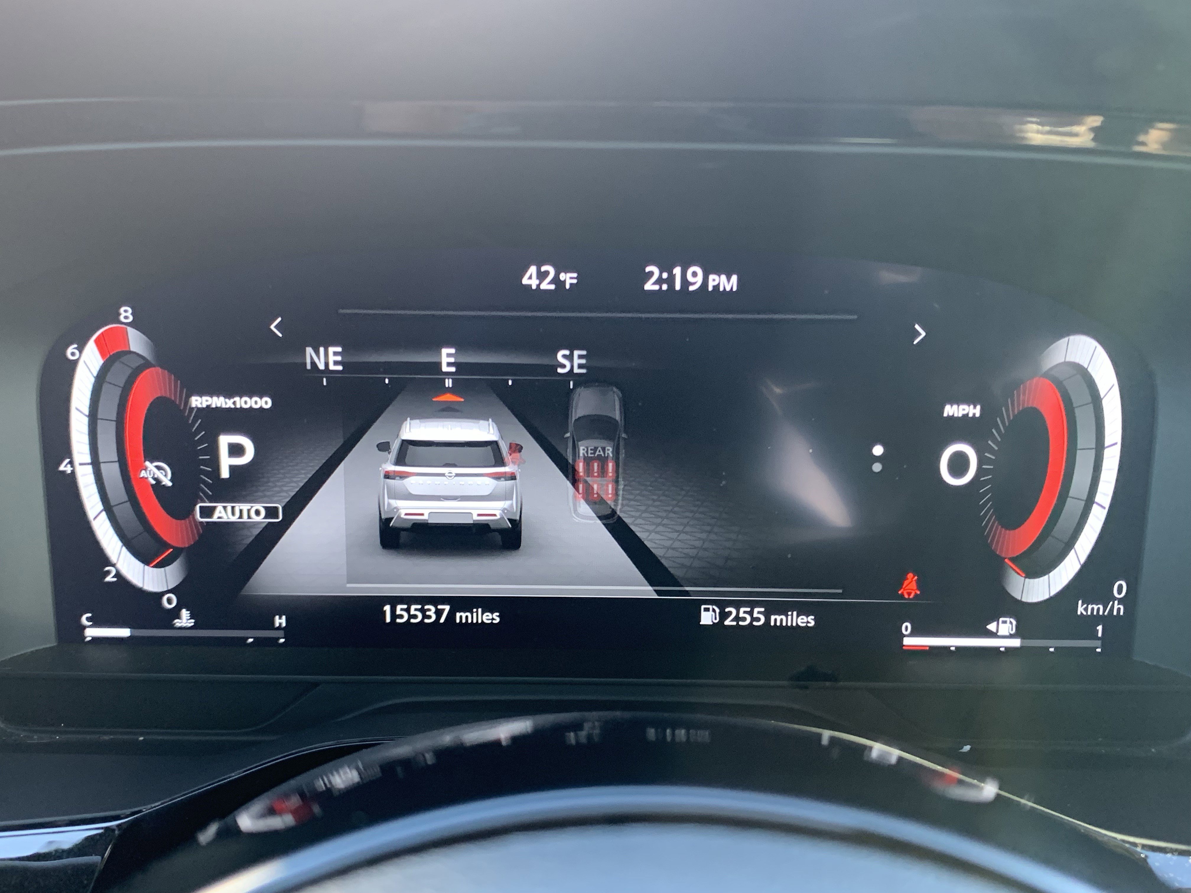 Used 2024 Nissan Pathfinder Platinum w/ Cargo Package image 21