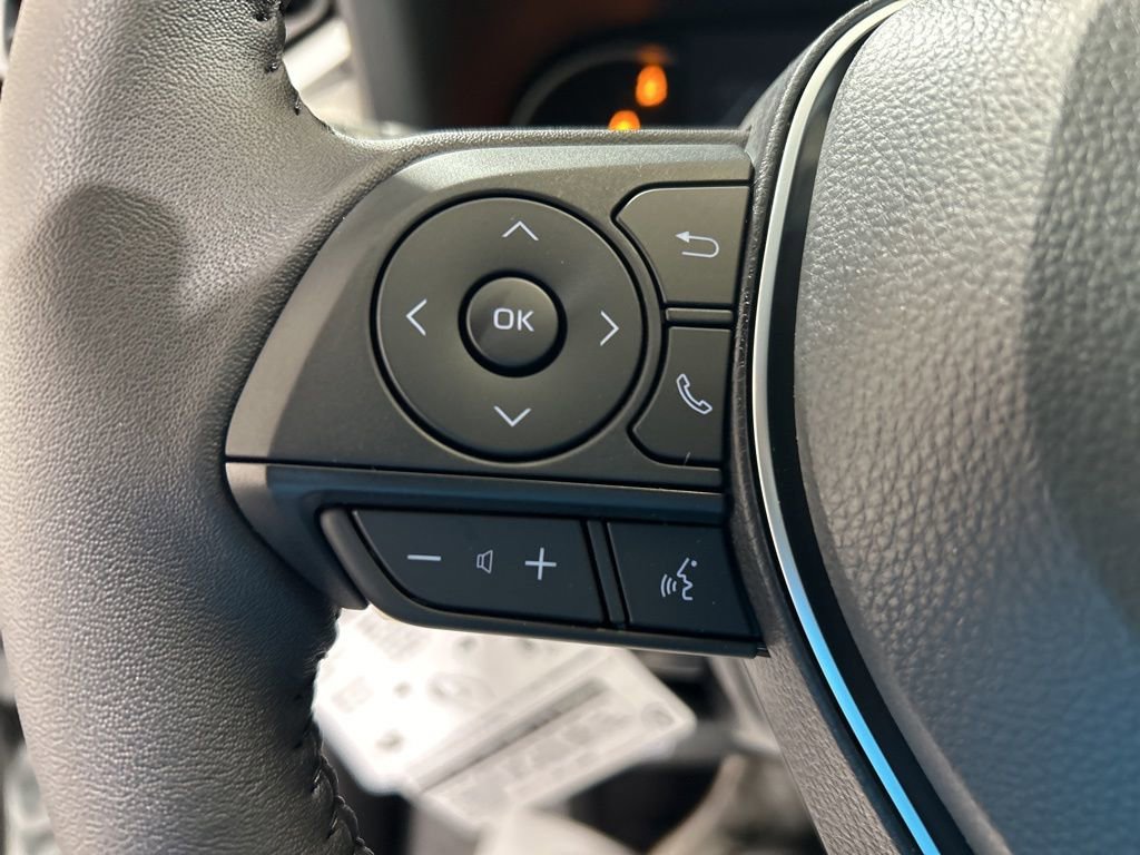 Used 2025 Toyota RAV4 XLE Premium image 21