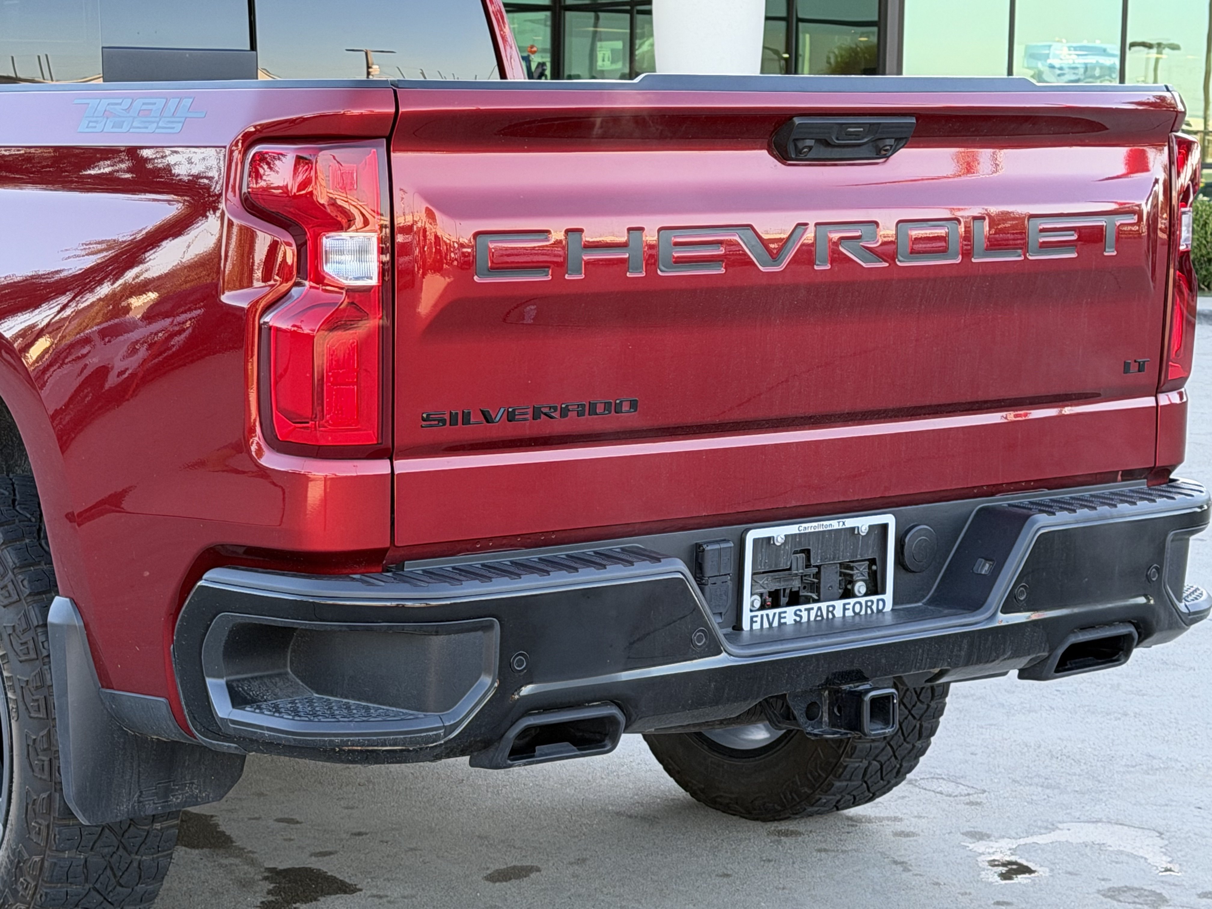 Used 2025 Chevrolet Silverado 1500 LT Trail Boss w/ LT Trail Boss Premium Package AWD/4WD image 7