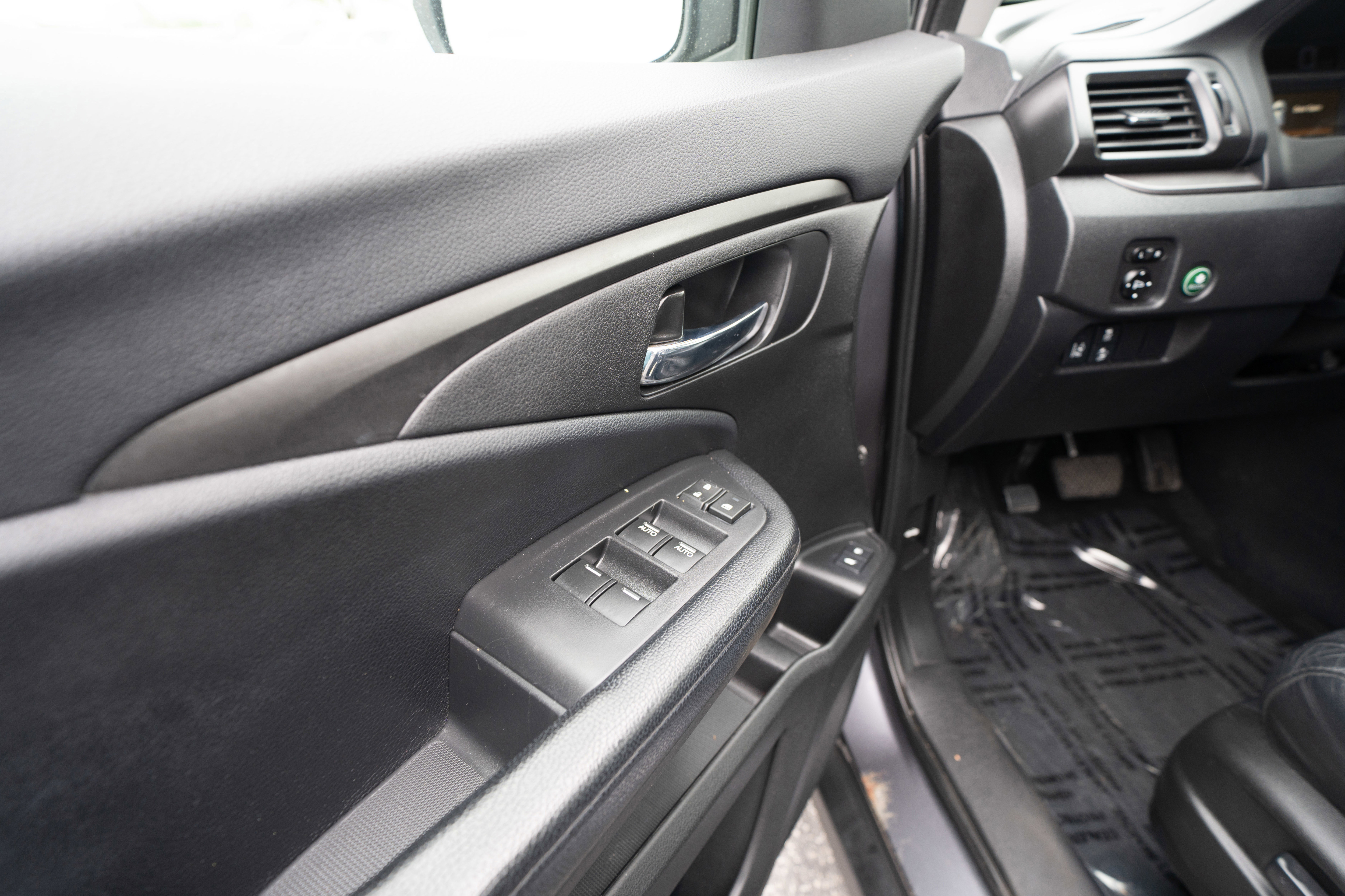 Used 2018 Honda Pilot EX-L image 7
