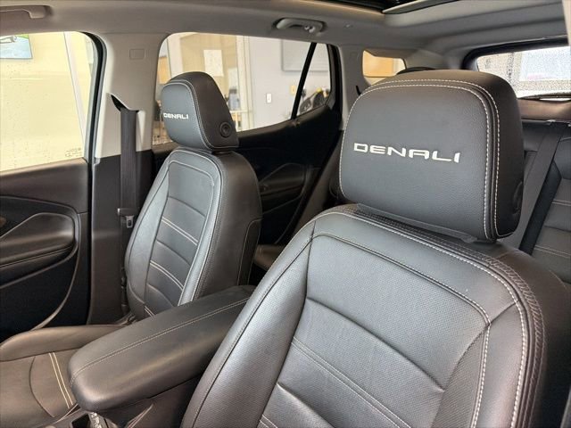Used 2023 GMC Terrain Denali w/ Denali Premium Package image 16