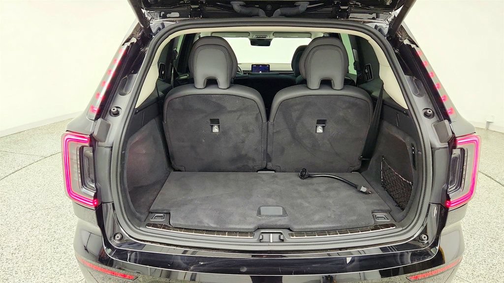 Used 2025 Volvo EX90 Plus AWD/4WD image 20