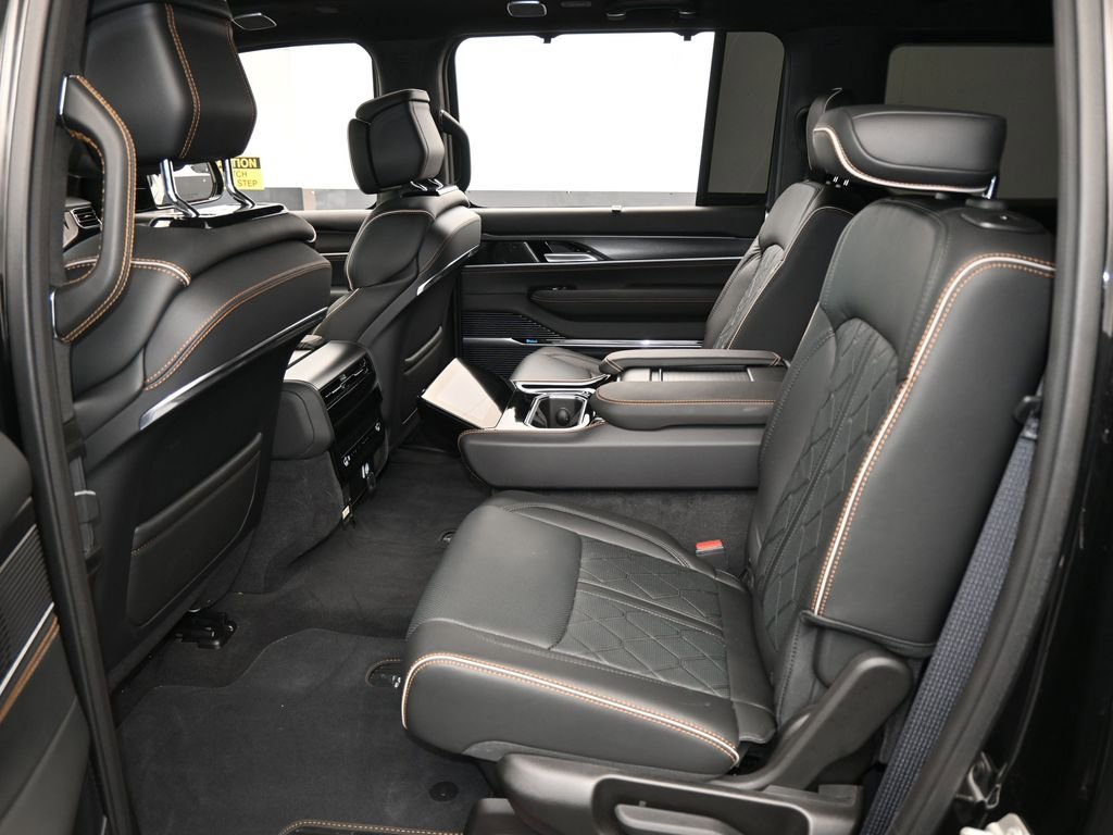 Used 2024 Jeep Grand Wagoneer Series III w/ Quick Order Packagew 28T image 47