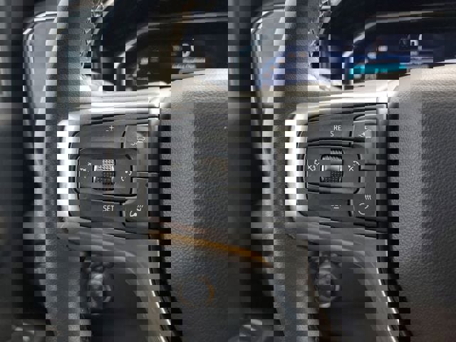 Used 2024 Chevrolet Silverado 1500 LT image 27