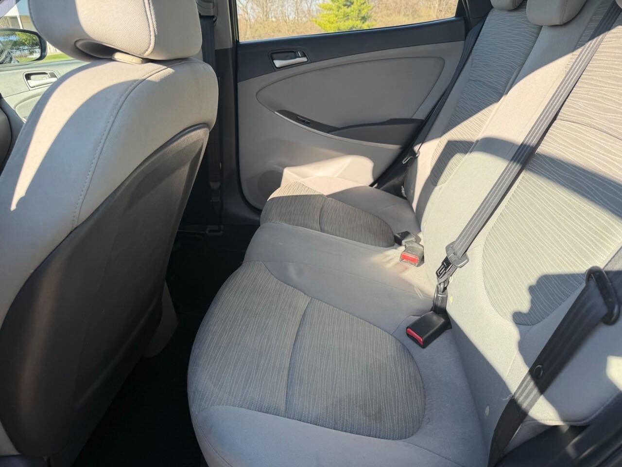 Used 2016 Hyundai Accent SE image 12