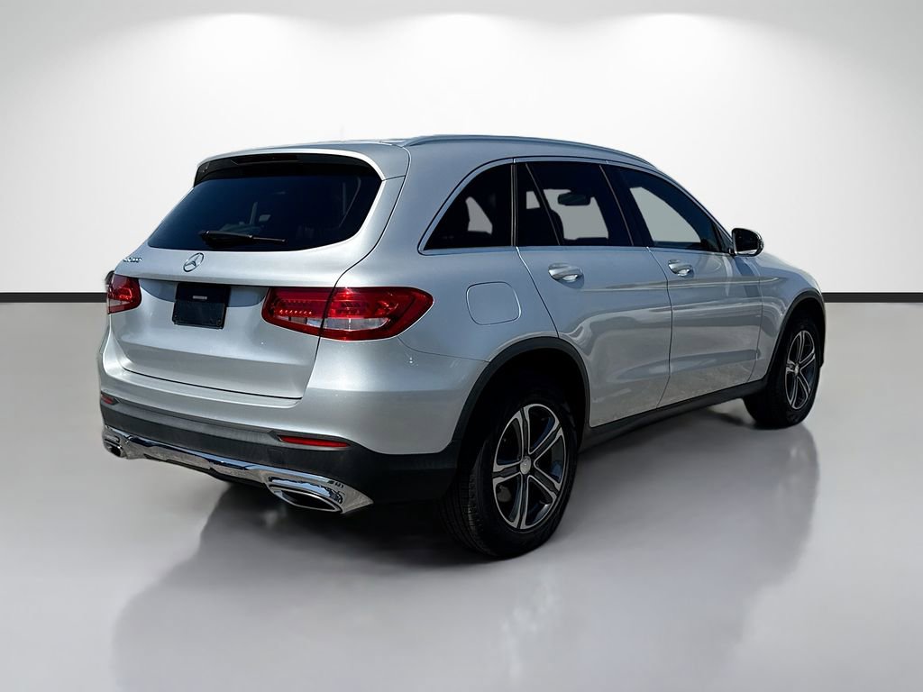Used 2017 Mercedes-Benz GLC 300 image 3