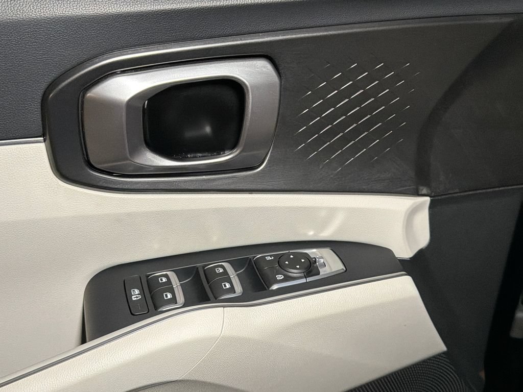 Certified 2023 Kia Sorento EX AWD/4WD image 22