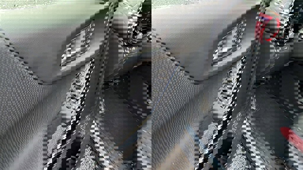 New 2026 Chevrolet Equinox RS w/ Convenience Package III image 12