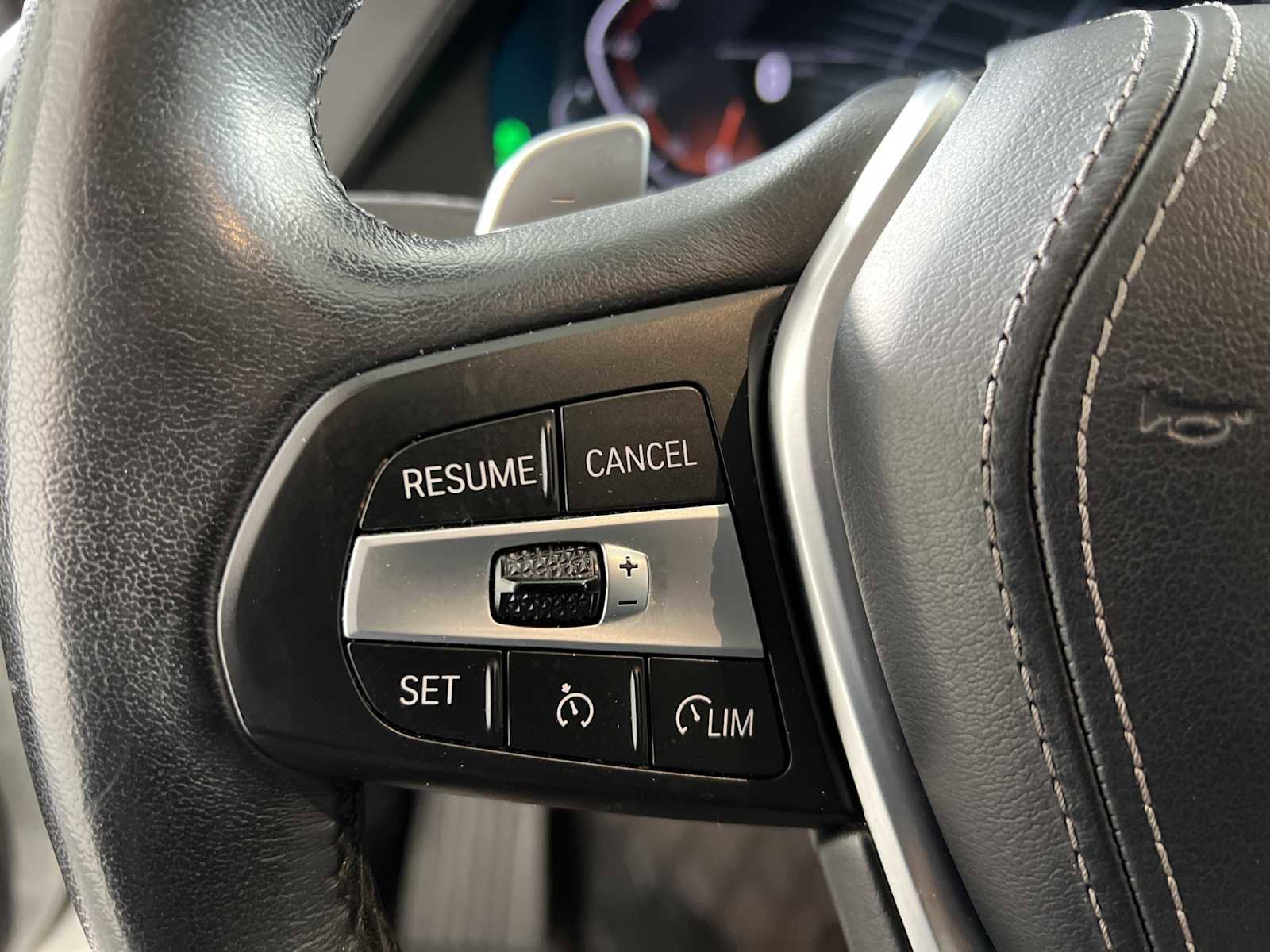 Used 2021 BMW X5 sDrive40i w/ Convenience Package image 9