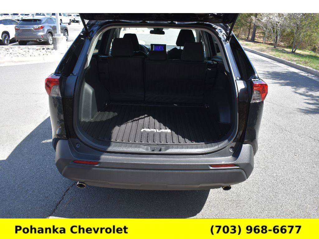 Used 2024 Toyota RAV4 LE image 28