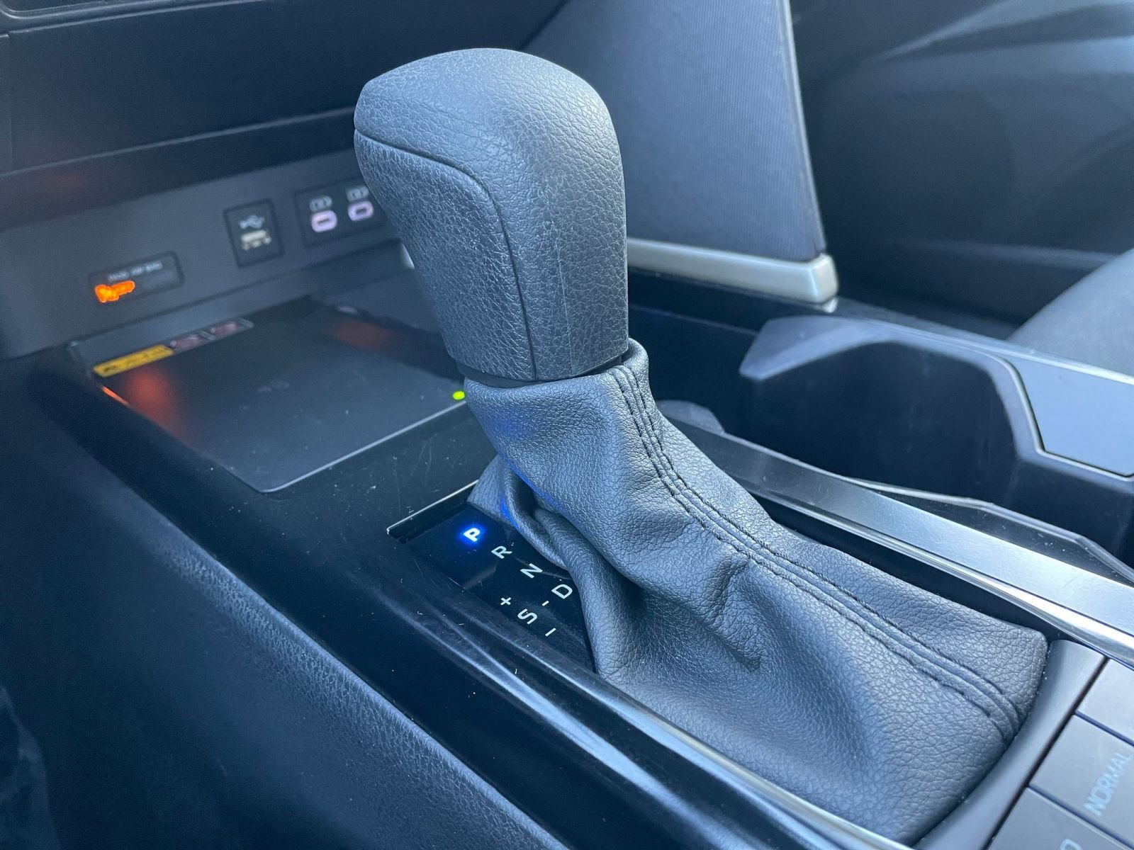 Used 2025 Toyota Camry LE image 41