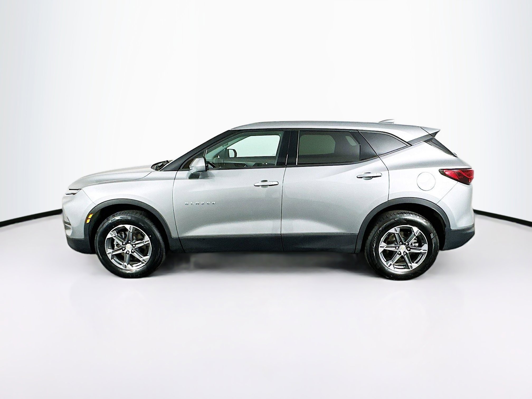 Used 2023 Chevrolet Blazer LT image 4