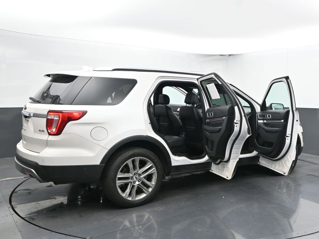 Used 2017 Ford Explorer Limited w/ Equipment Group 301A image 62