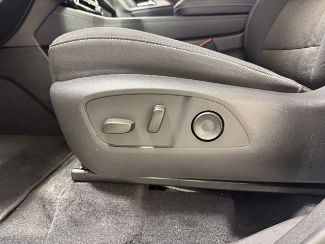 Certified 2025 Chevrolet Traverse LT image 13