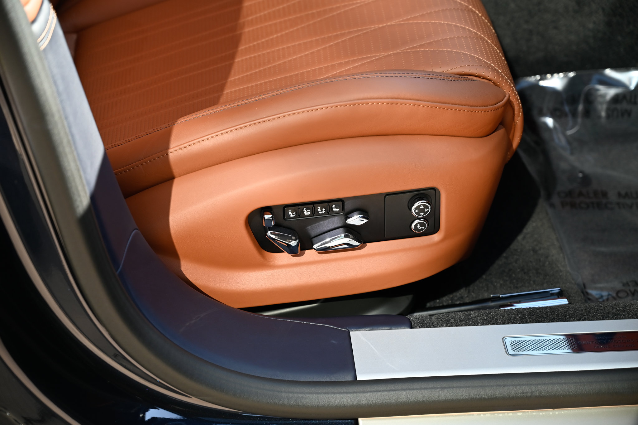 Used 2022 Bentley Flying Spur V8 AWD/4WD image 61