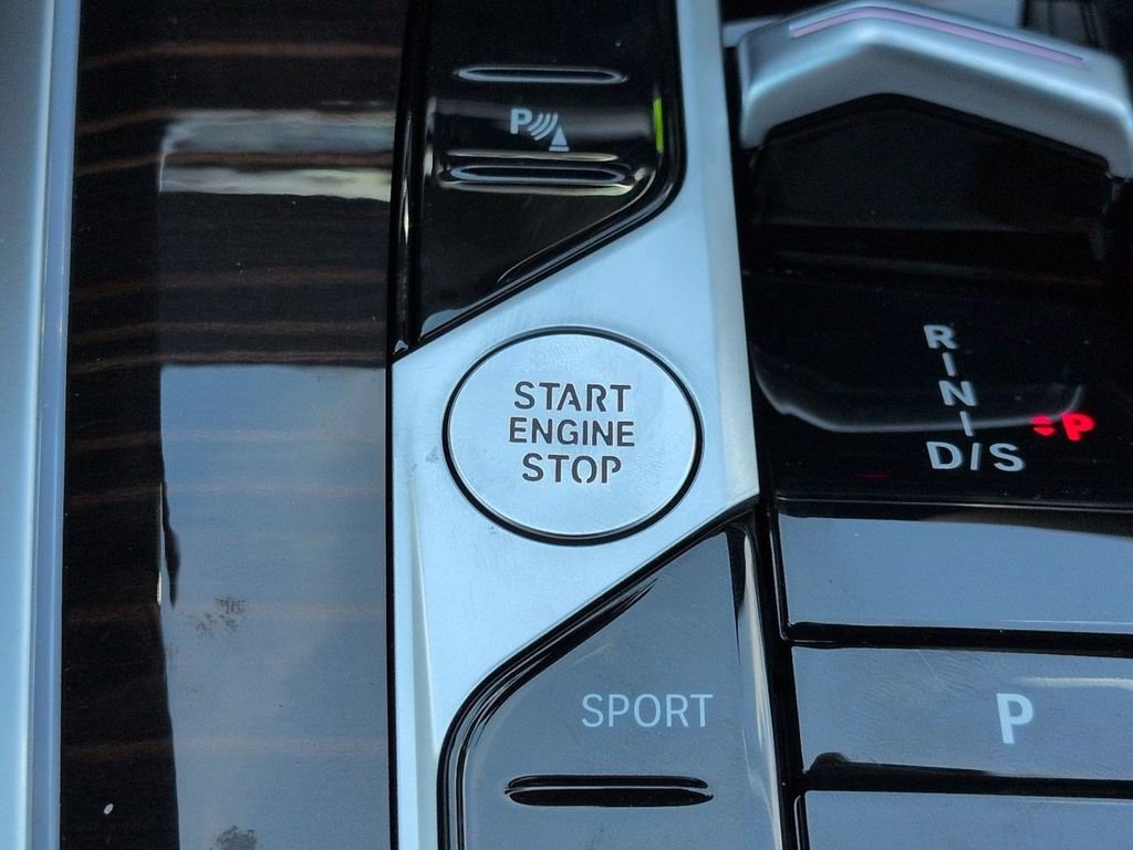 New 2026 BMW X5 xDrive40i w/ M Sport Package AWD/4WD image 29