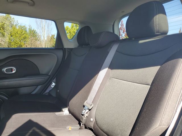 Used 2018 Kia Soul Base image 9