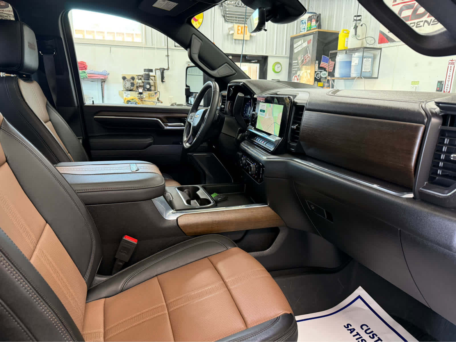 Used 2024 Chevrolet Silverado 2500 High Country image 36