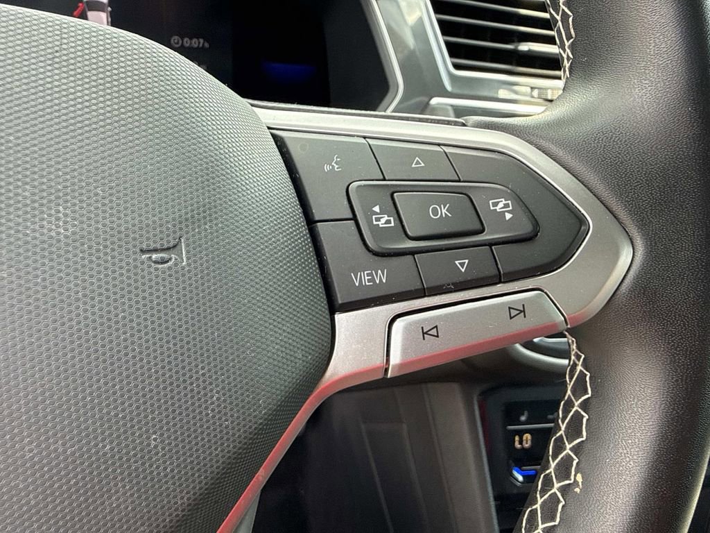 Used 2023 Volkswagen Tiguan SE R-Line image 34