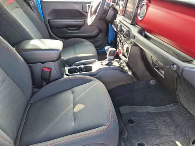 Used 2023 Jeep Gladiator Rubicon w/ Cold Weather Group AWD/4WD image 21
