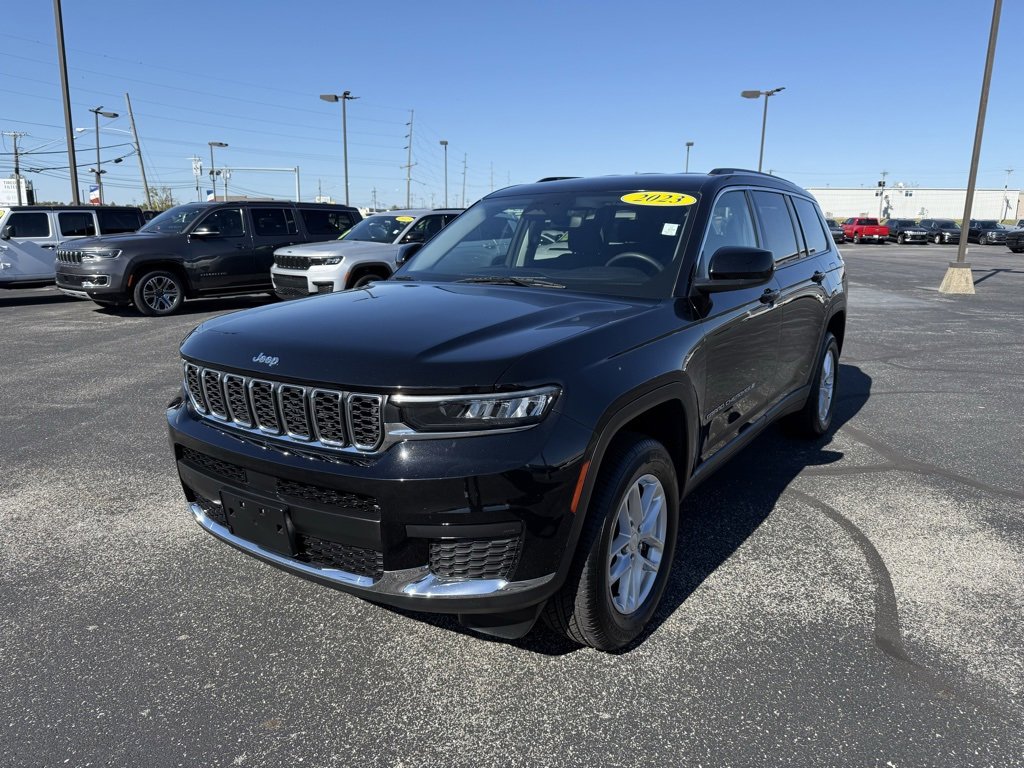 Used 2023 Jeep Grand Cherokee L Laredo image 13
