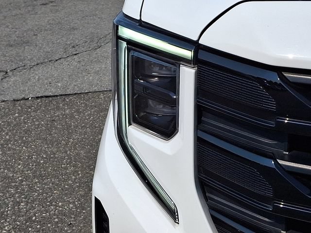 Used 2022 GMC Sierra 1500 Elevation w/ Elevation Premium Package AWD/4WD image 30