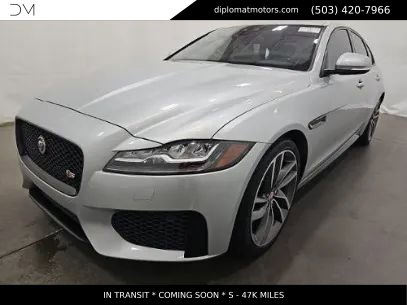 Used 2018 Jaguar XF S RWD image 1