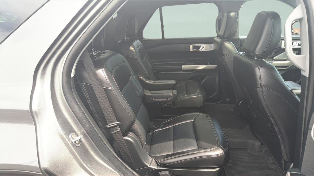 Certified 2023 Ford Explorer Limited w/ Limited Technology Package AWD/4WD image 35