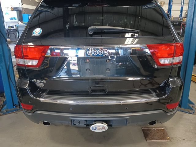 Used 2012 Jeep Grand Cherokee Overland AWD/4WD image 7