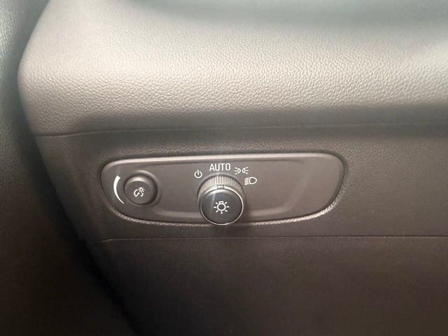Used 2023 Buick Envision Essence AWD/4WD image 12