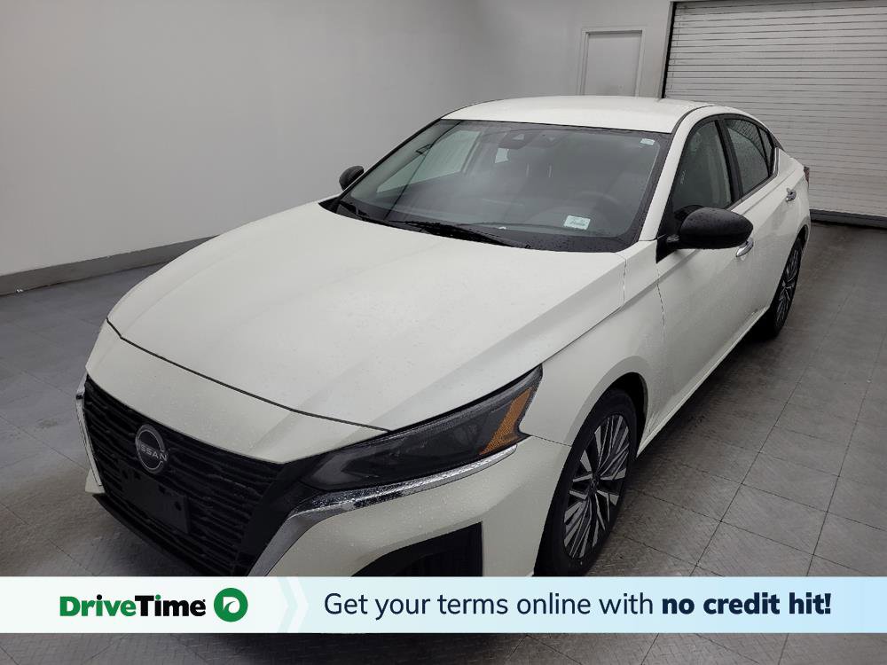 Used 2024 Nissan Altima 2.5 SV image 1