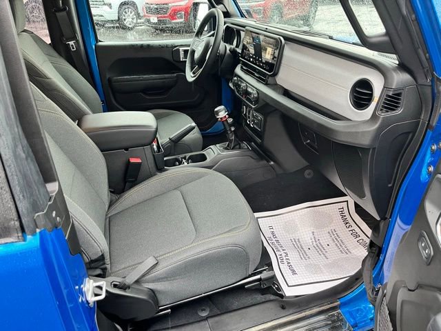 Used 2025 Jeep Wrangler Sport S image 20