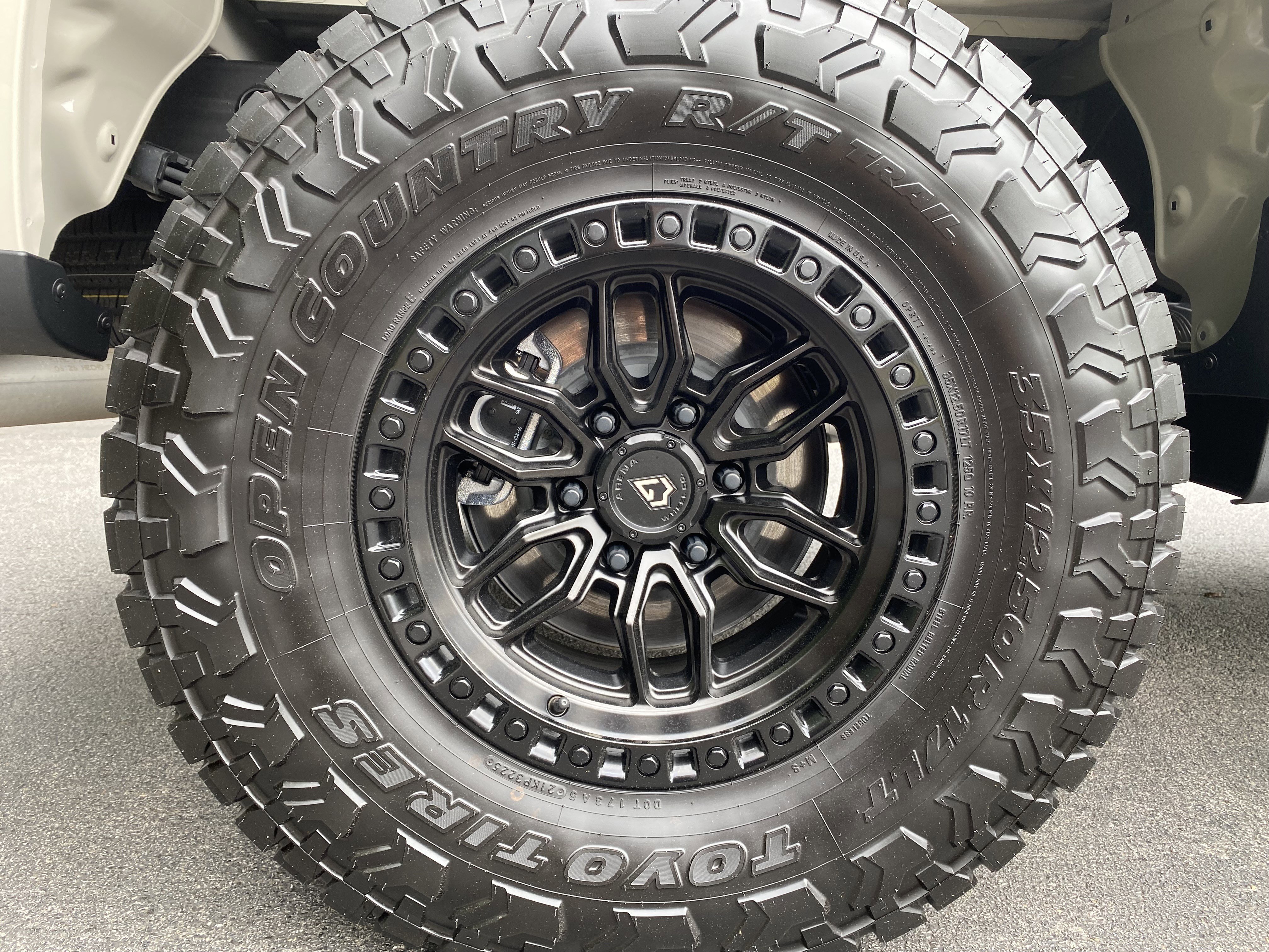 Used 2026 Chevrolet Silverado 1500 Custom w/ Turbomax Blackout Package AWD/4WD image 43