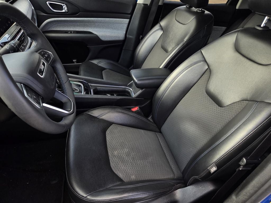 Used 2022 Jeep Compass Latitude FWD image 17