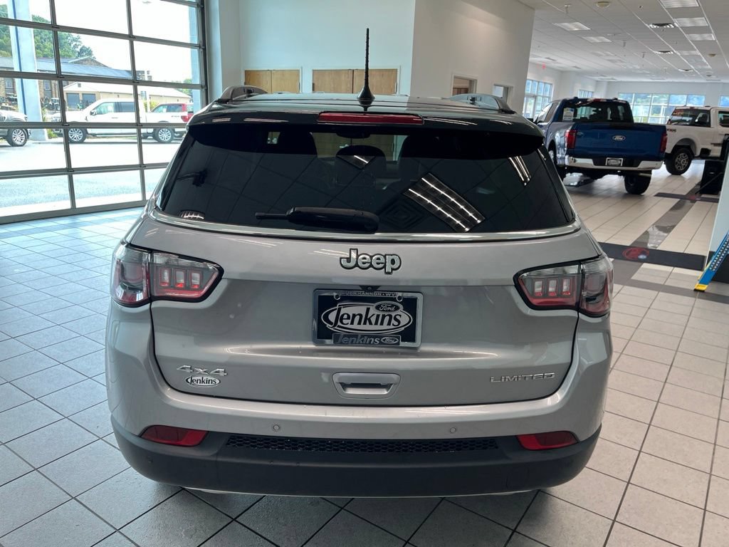 Used 2023 Jeep Compass Limited AWD/4WD image 14