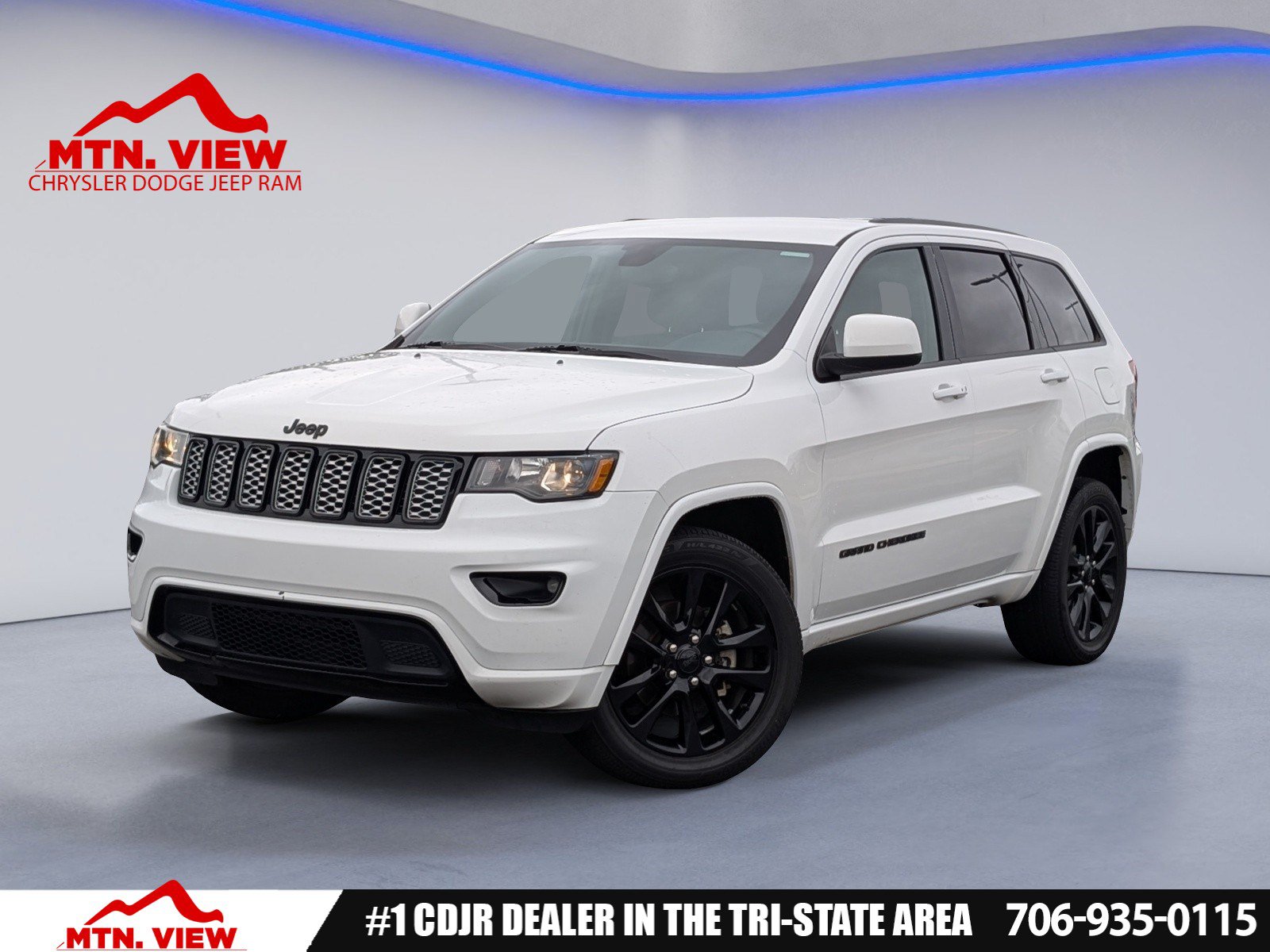 Used 2019 Jeep Grand Cherokee Laredo AWD/4WD image 1
