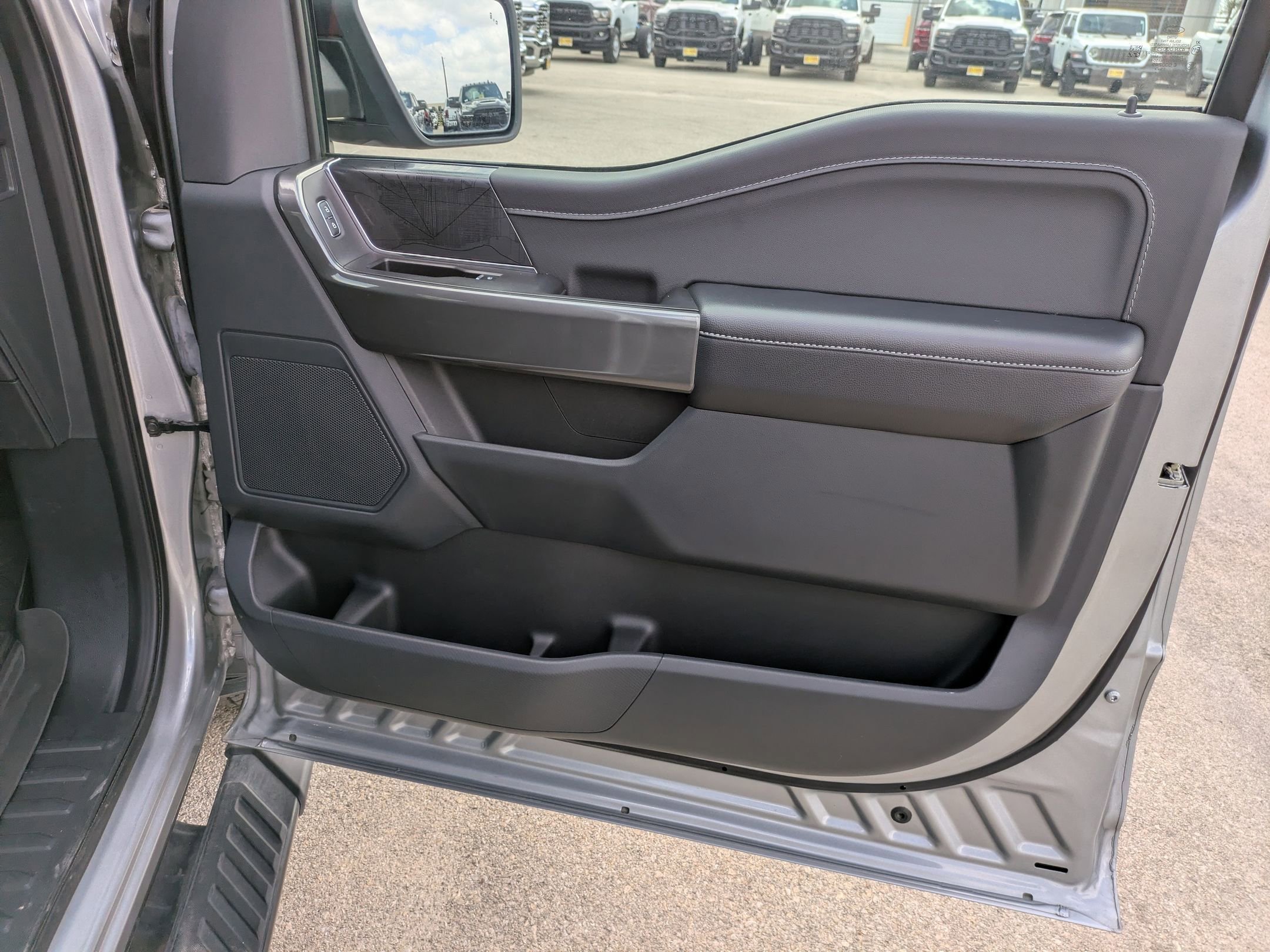 Used 2023 Ford F150 XLT w/ Equipment Group 302A High image 27