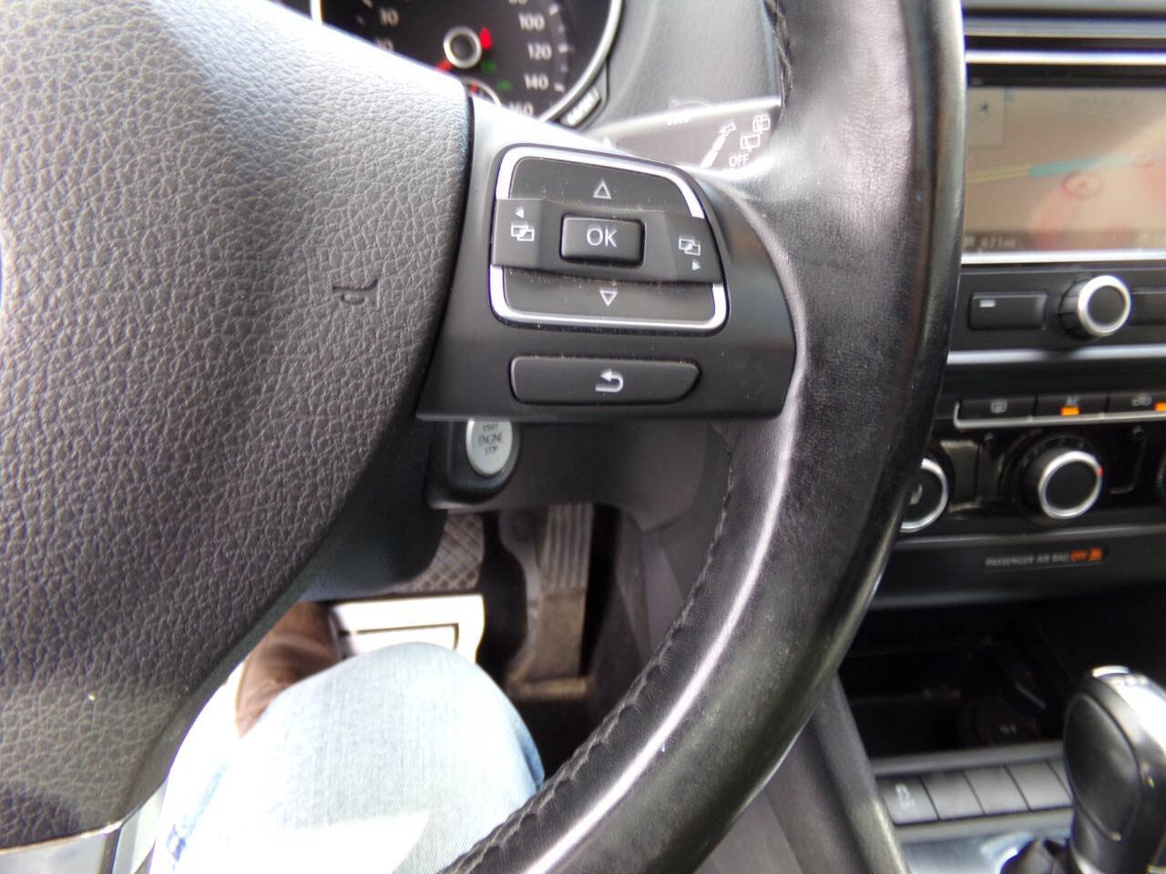 Used 2012 Volkswagen Jetta TDI image 25